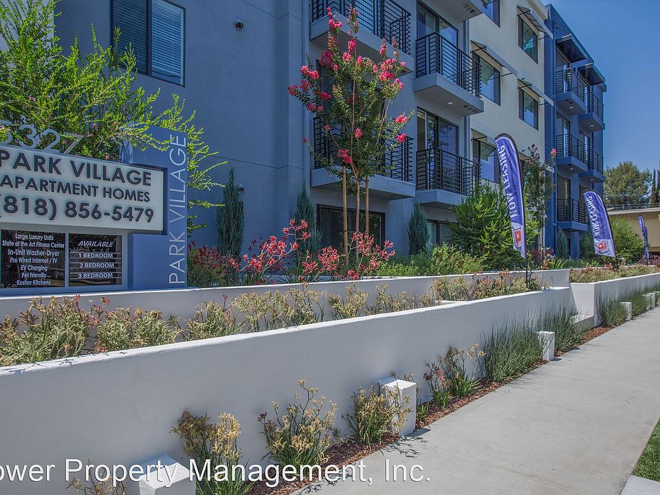 1st image of 5327 Hermitage Ave #102
