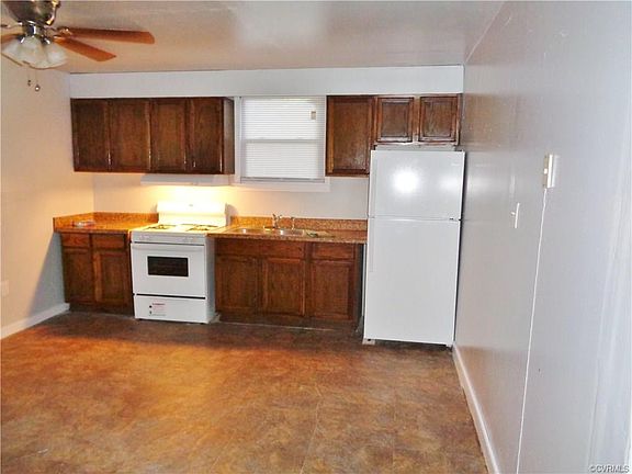 2nd image of 122 Grigg St