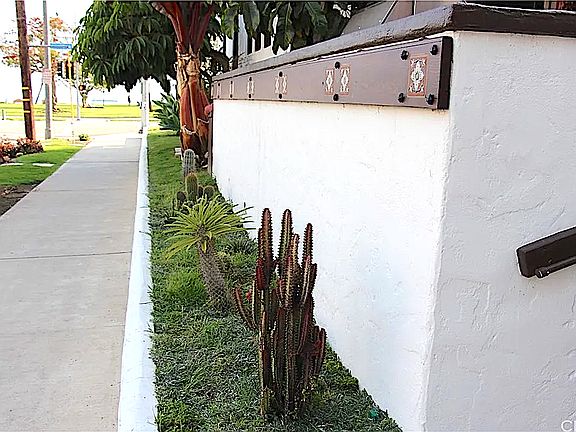 4th image of 5 Loma Ave #7