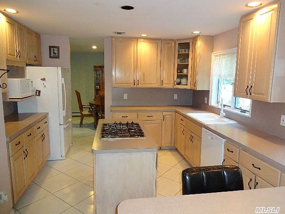3rd image of 28 Avenue B