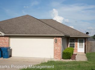 153 Proverbs Ct, Forsyth, MO 65653