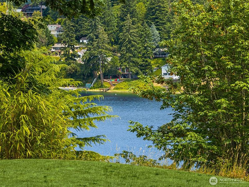 5th image of 3731 NW Phinney Bay Drive