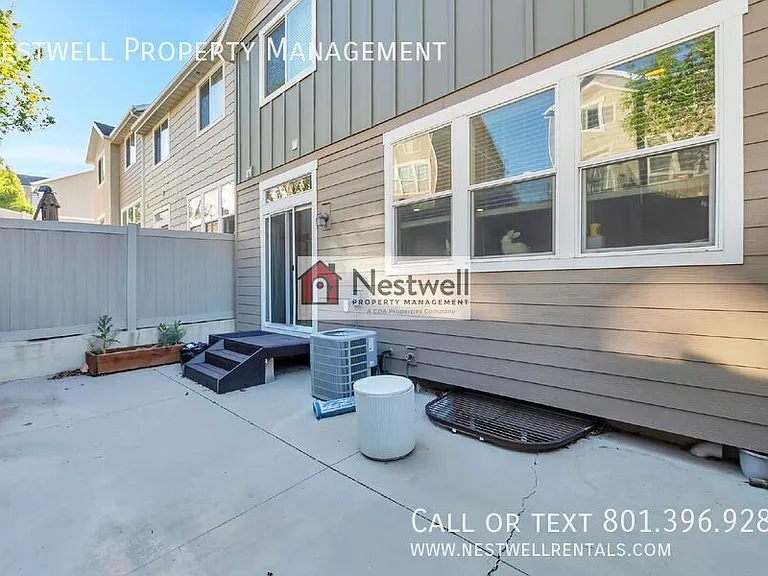 4159 N Fremont Dr — Photo 28