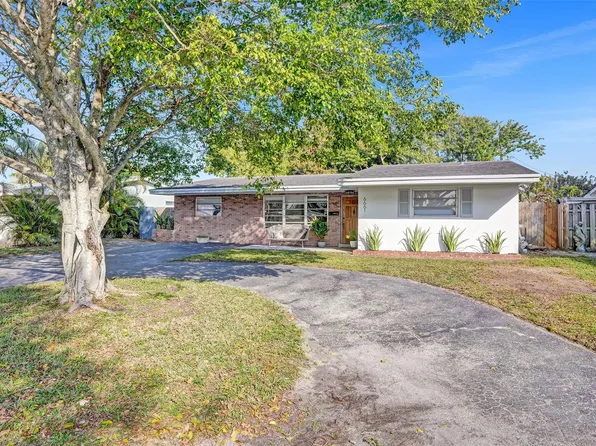 6661 Garfield Street, Hollywood, FL 33024