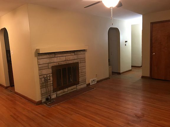 Fireplace in Living room
