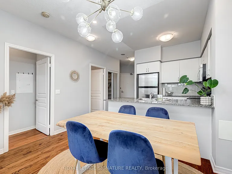 2230 Lake Shore Blvd W #204 — Photo 12