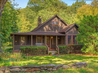 26 Esopus Ave, Phoenicia, NY 12464