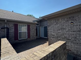 59219 Conifer Ct, Washington, MI 48094
