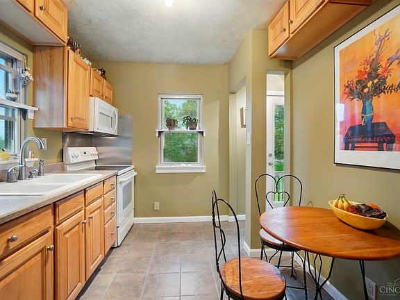4th image of 6068 Benken Ln