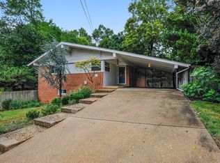 7 Mel Mara Dr, Oxon Hill, MD 20745