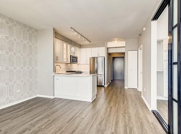 3rd image of 33 W Ontario St APT 54G