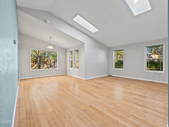 3rd image of 2066 40th St