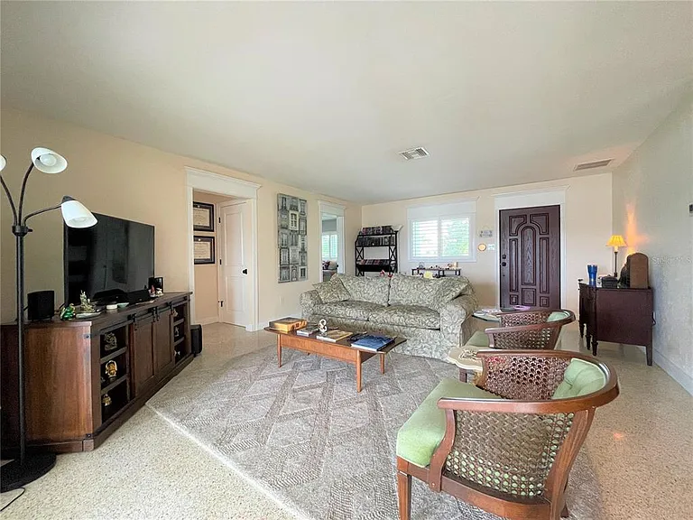 17045 Dolphin Dr — Photo 8