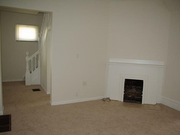 4th image of 20 Joel St