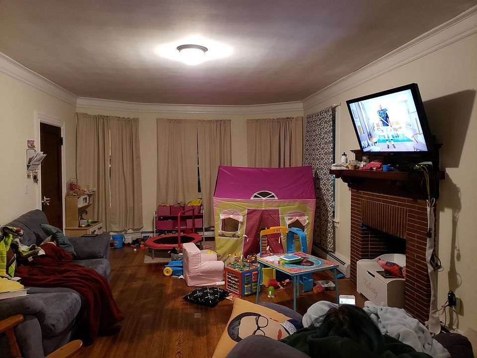2nd image of 129 Princeton Ave