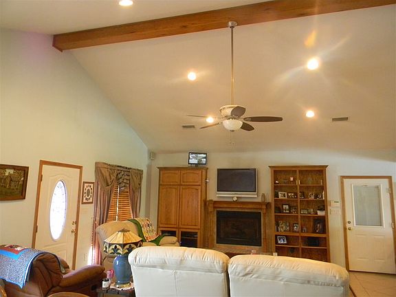 3rd image of 417 McJunkin Ln