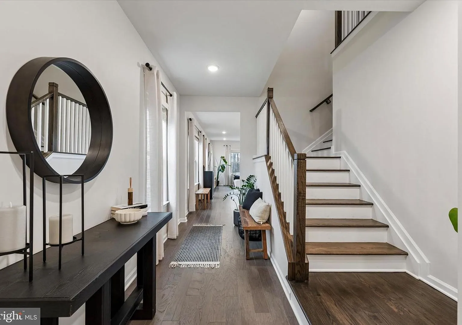 Beautiful 3-Bedroom, 3.5-Bath Home $4,500/Month — Photo 3