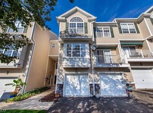 146 Summit Rdg, Pompton Lakes Boro, NJ 07442