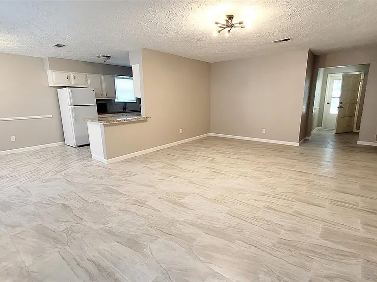 16818 Dutch Ridge Dr — Photo 6