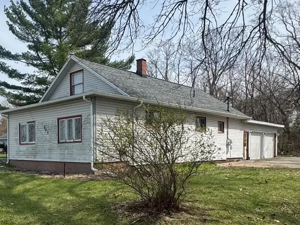 925 W Buffalo St, New Buffalo, MI 49117