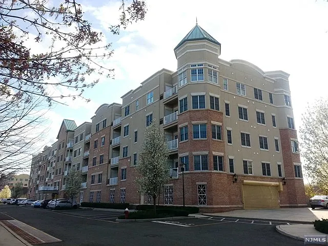 1213 Windsor Park Ct #28 photo 1