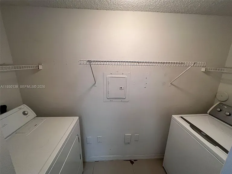 5061 Wiles Rd #102 — Photo 14