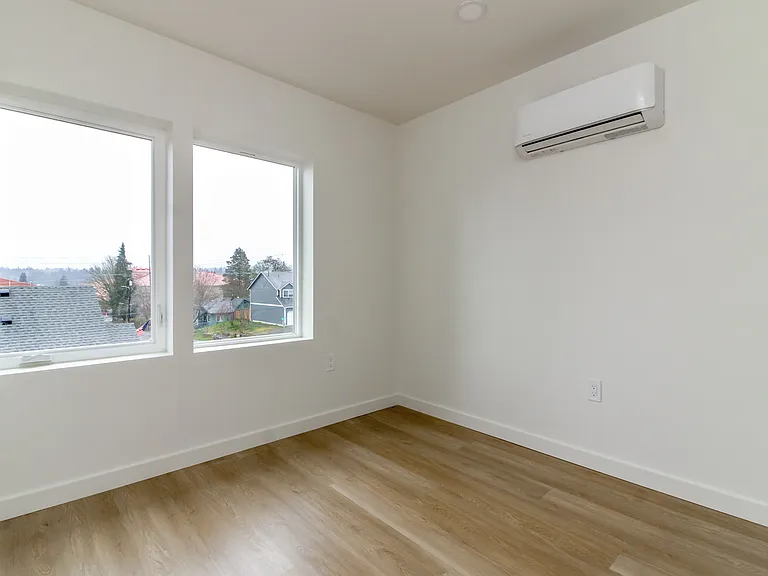 1117 Veneta Ave — Photo 17