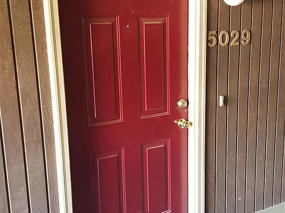 3rd image of 5029 Seven Pine Cir NW