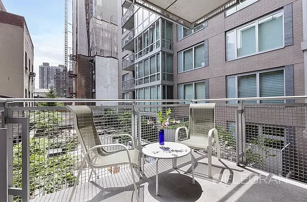 Rented by (Legacy) Elegran | media 12