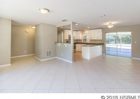 3rd image of 747 Tumblebrook Dr