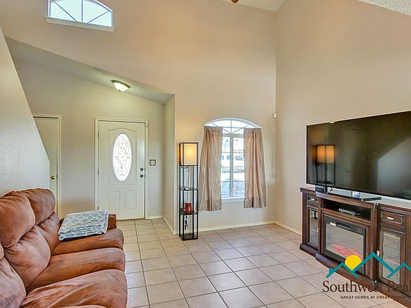 2nd image of 9760 La Morenita Cir