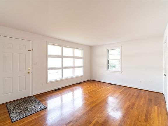 3rd image of 4813 Adair Ave