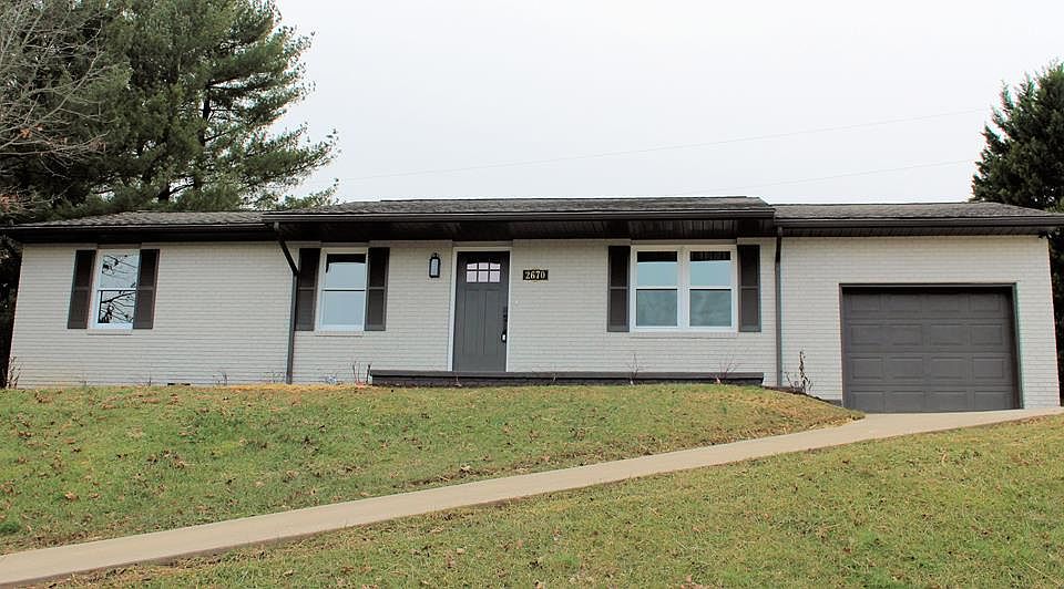 1st image of 2670 Travis Dr
