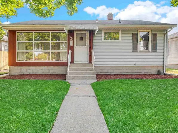 7005 Northcote Ave, Hammond, IN 46324