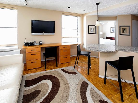 2nd image of 150 W 51st St APT 1012