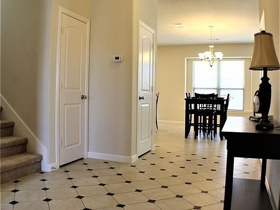 2nd image of 816 Goldenmist Dr
