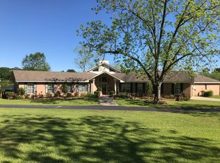 38 Lake Dr, Purvis, MS 39475