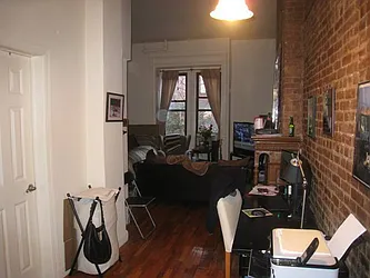 Rented by Manhattan Property Group