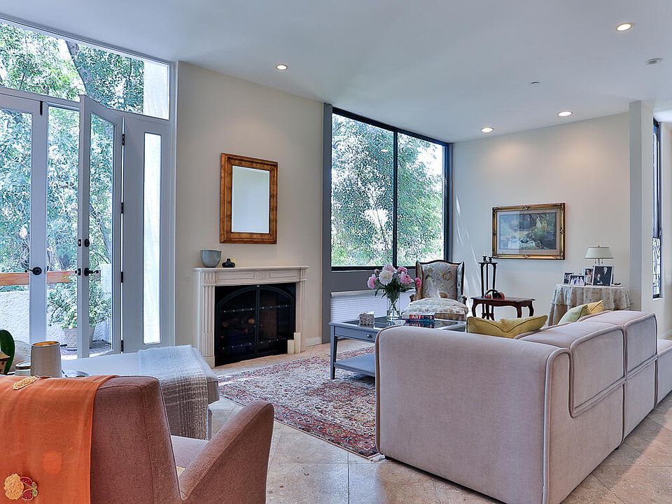 1st image of 500 E Del Mar Blvd APT 9