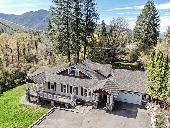 3rd image of 1240 Greenough Dr W