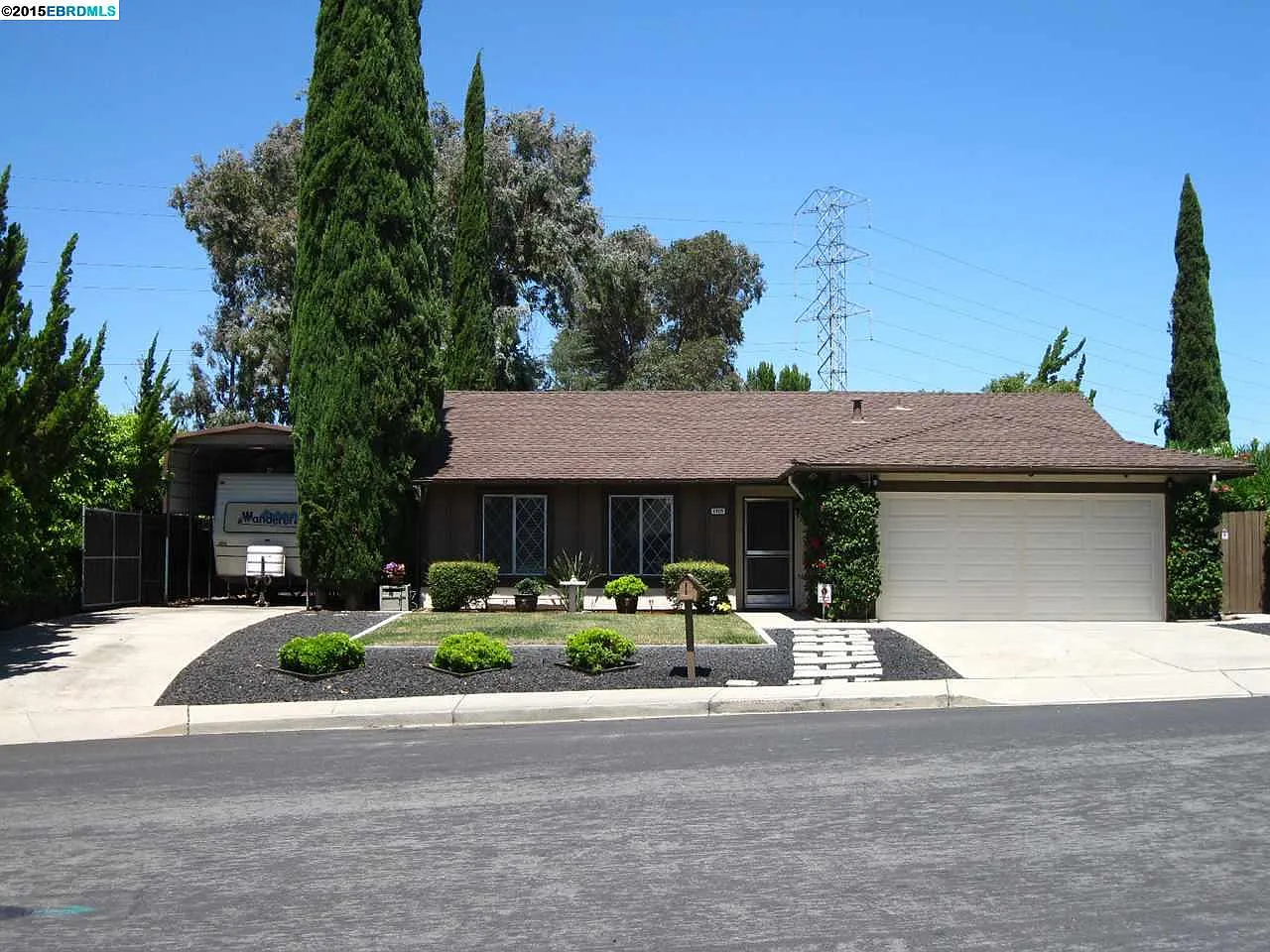 1005 Worthington Ct photo 1