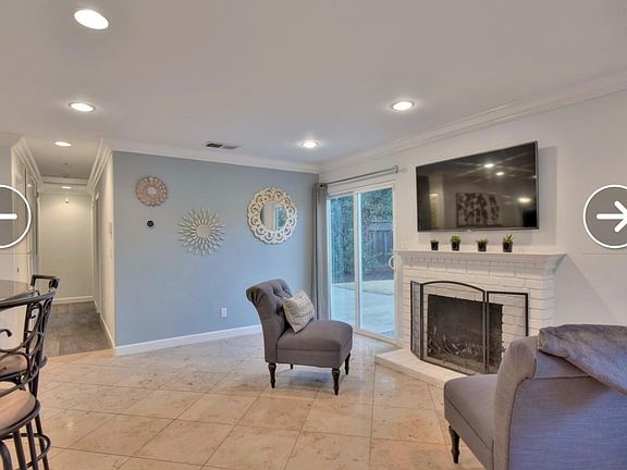 3rd image of 132 Las Astas Dr