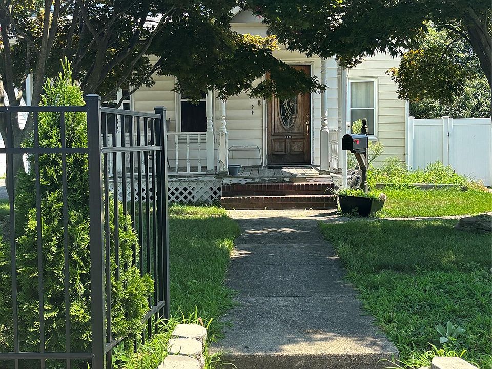 1st image of 1023 Newbridge Road