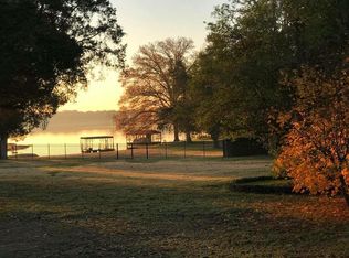 100 Cedarwood Dr, Hendersonville, TN 37075