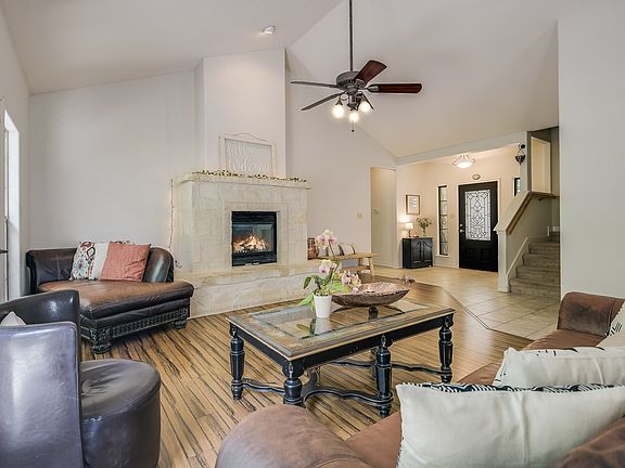 4th image of 228 Ivy Ln