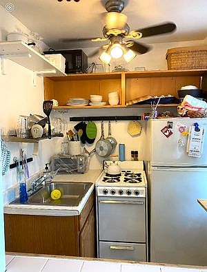 5th image of 588 6th Ave APT 3F