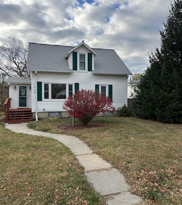 1st image of 335 Van Buren St