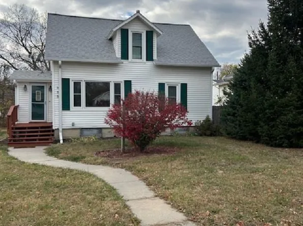 335 Van Buren St, Bennet, NE 68317