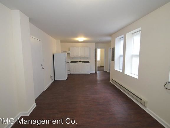 3rd image of 4750 N Broad St APT 7