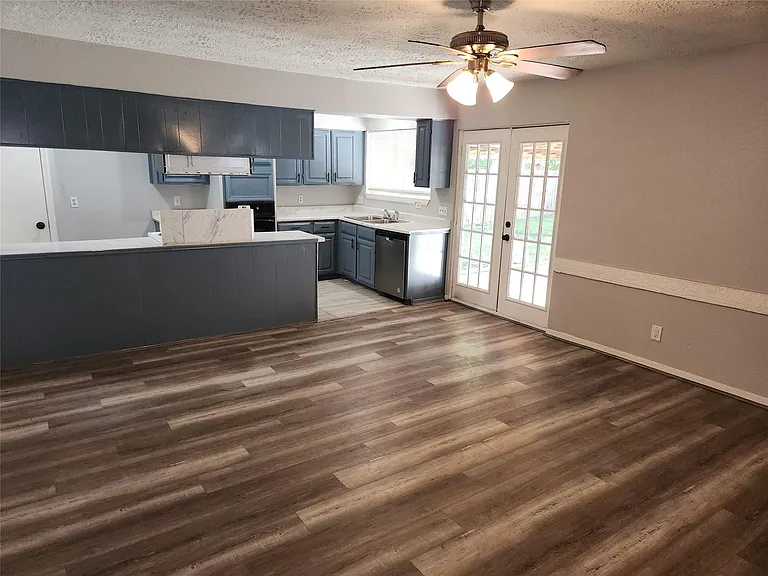 22127 Elsinore Dr — Photo 7
